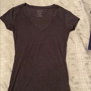 V neck grey t shirt